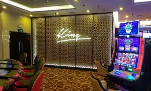 Doanh nhân, ca sĩ thua hàng triệu USD tại khách sạn Pullman như thế nào